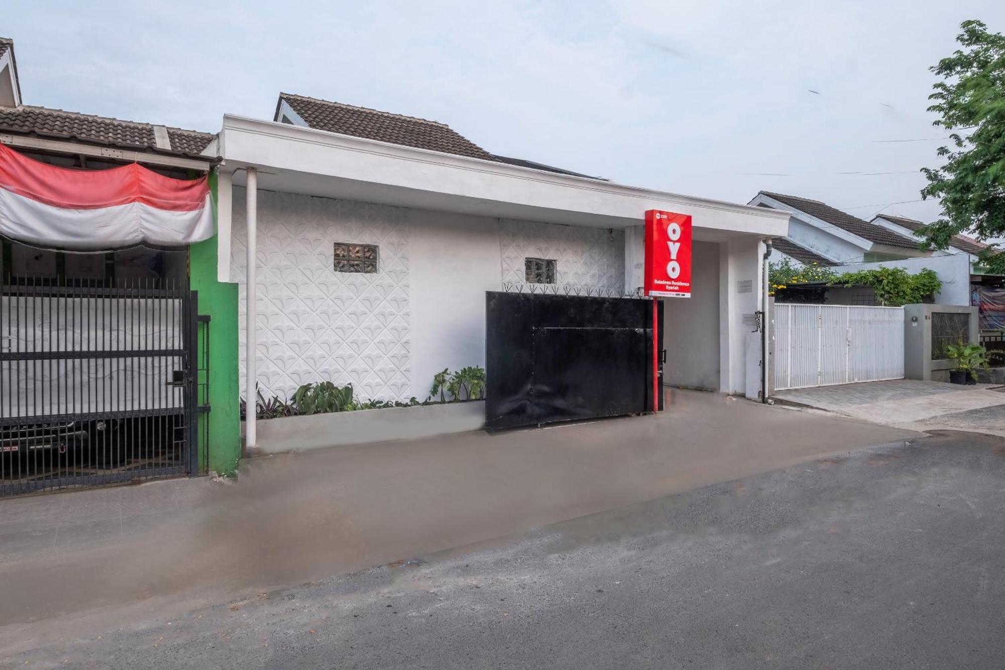 Oyo Life 2391 Baladewa Residence Syariah Karawang Zewnętrze zdjęcie