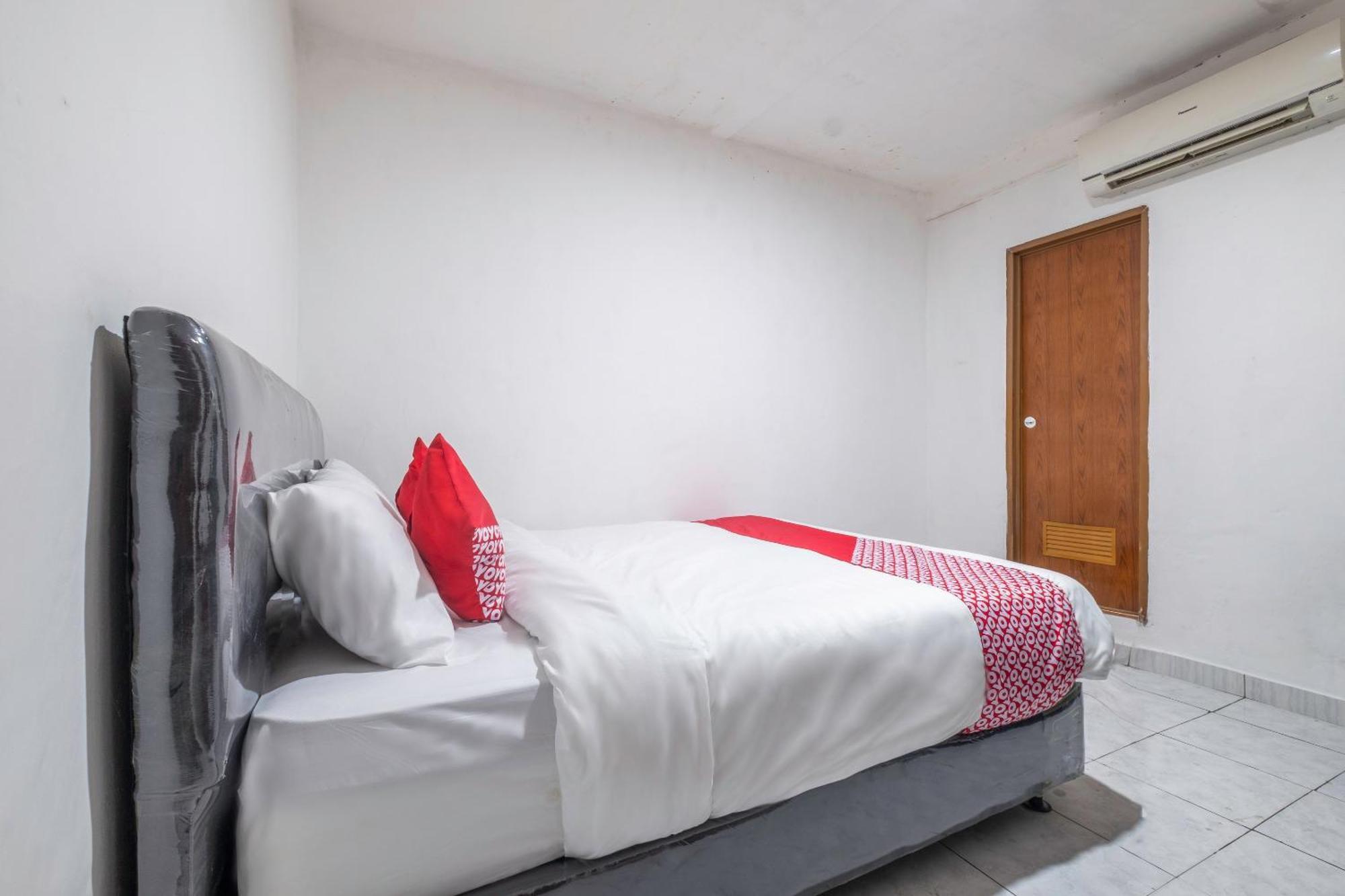 Oyo Life 2391 Baladewa Residence Syariah Karawang Zewnętrze zdjęcie