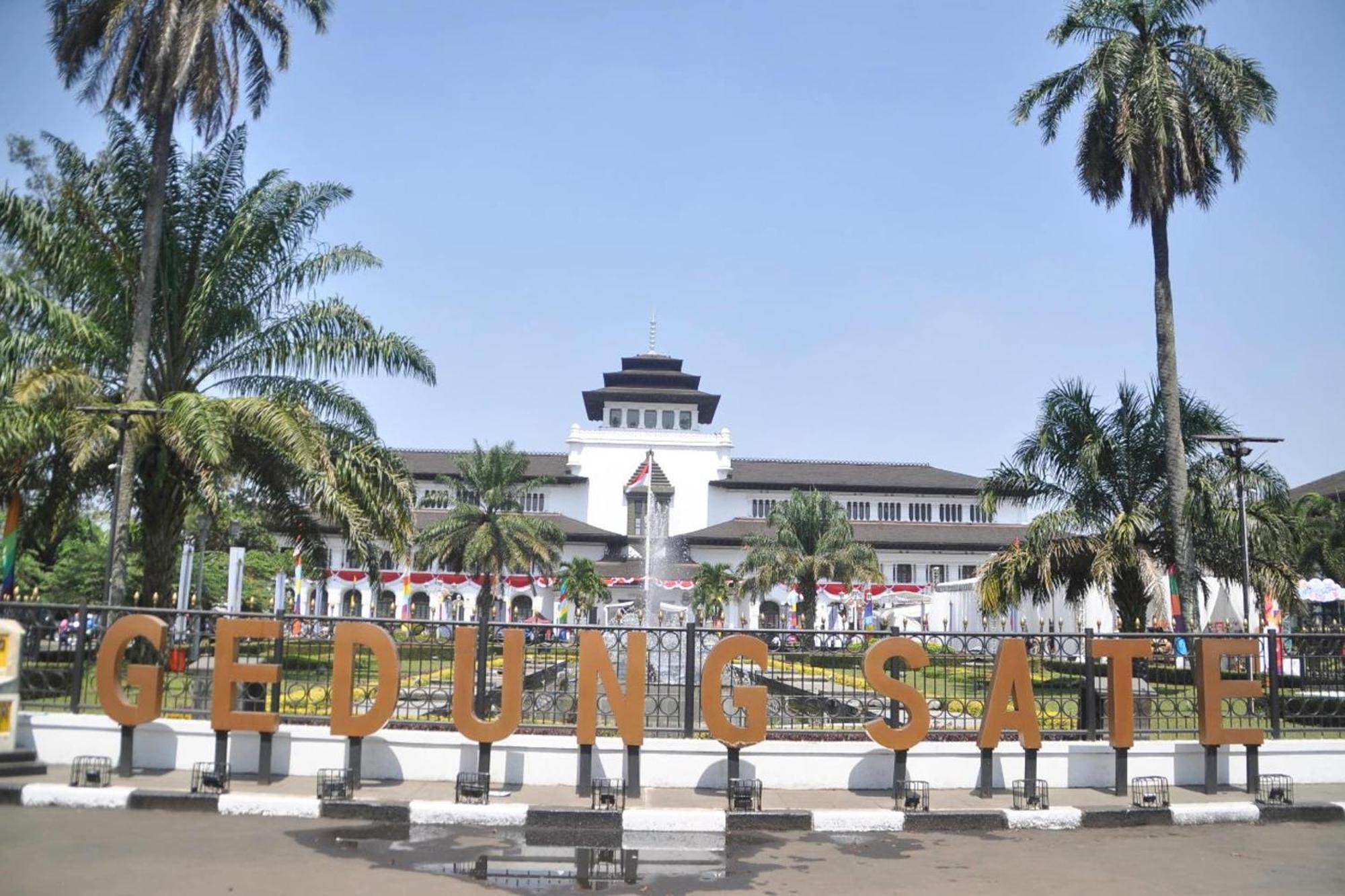 Oyo Life 2391 Baladewa Residence Syariah Karawang Zewnętrze zdjęcie